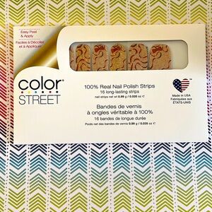 Color Street “Winter Bow-nance” 100% Real Nail Polish Strips